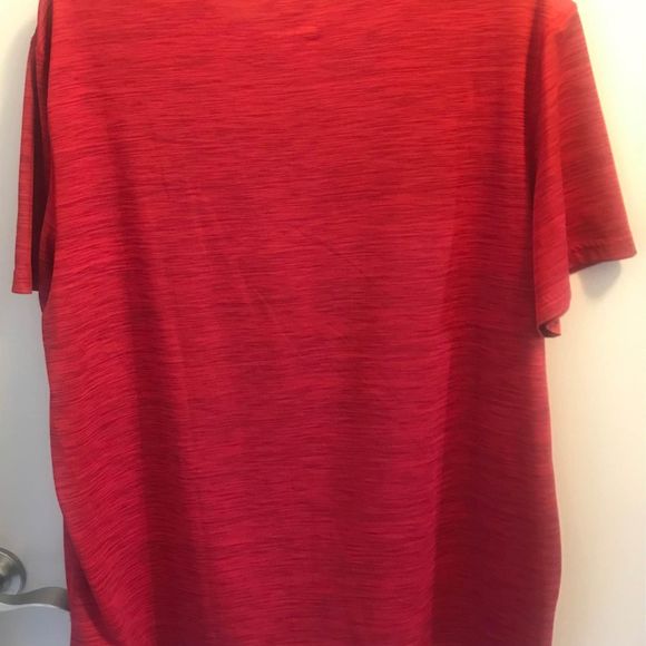Men’s size Large L Red Drytek Tek Gear Shirt 100% Polyester - Picture 2 of 3
